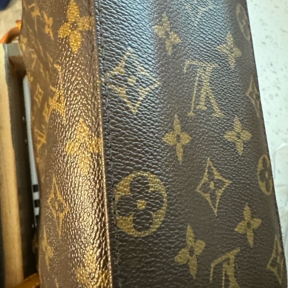 Louis Vuitton Looping MM - Picture 16 of 16